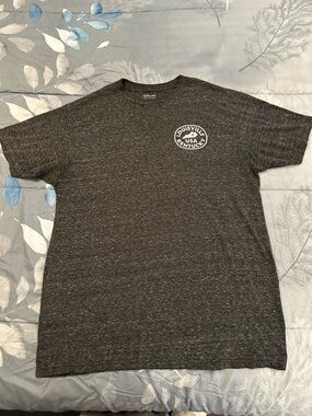 EUC Men's Louisville Kentucky Graphic T-Shirt - Charcoal Sz L